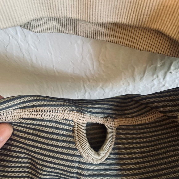 Workout long sleeve top - Picture 3 of 4